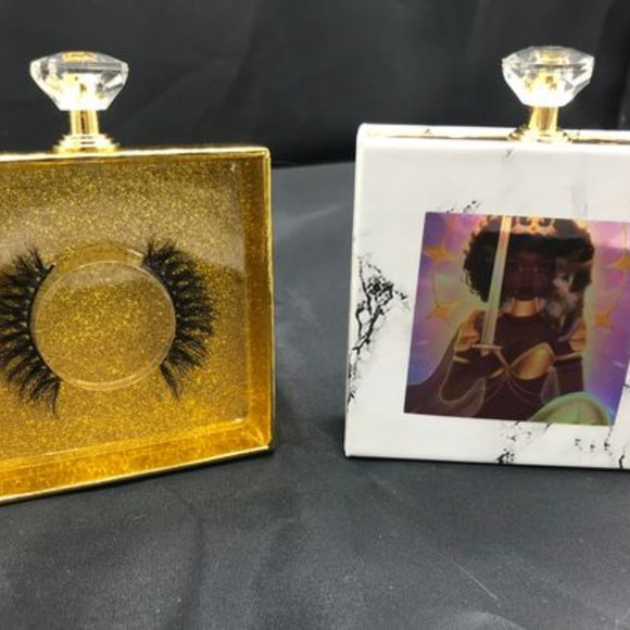 High Quality Reusable Natural Premium Strip Lashes 15mm - Picture 4 of 4